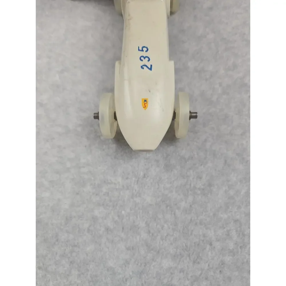 Vintage Pinewood Derby Car Custom White Streamliner Race Car #235 Awana
